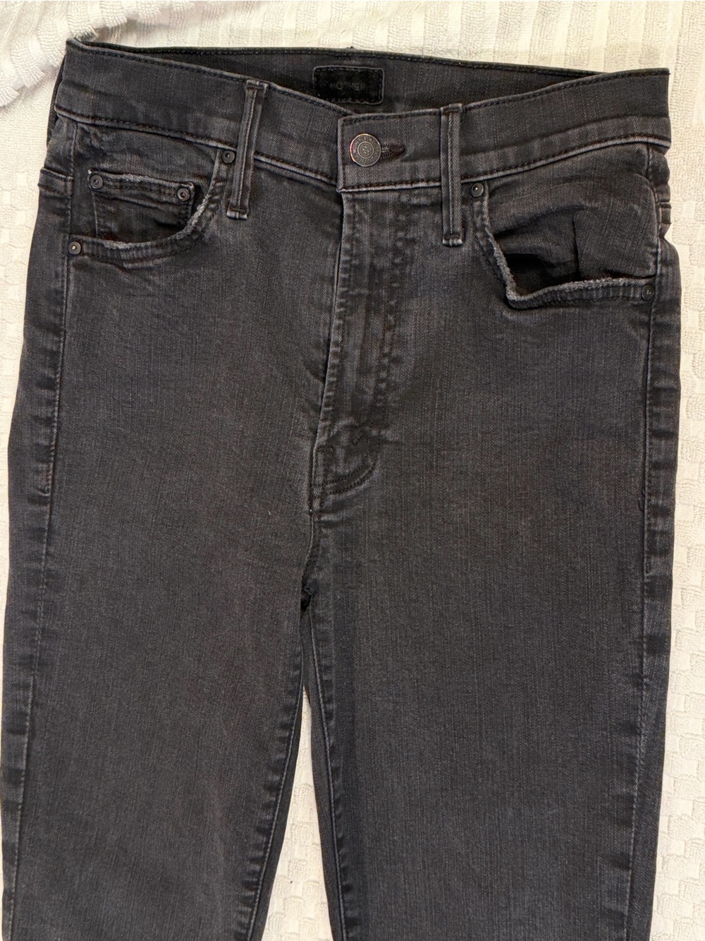 MOTHER Women's The Insider Crop Step Fray Black Jeans, Size 27